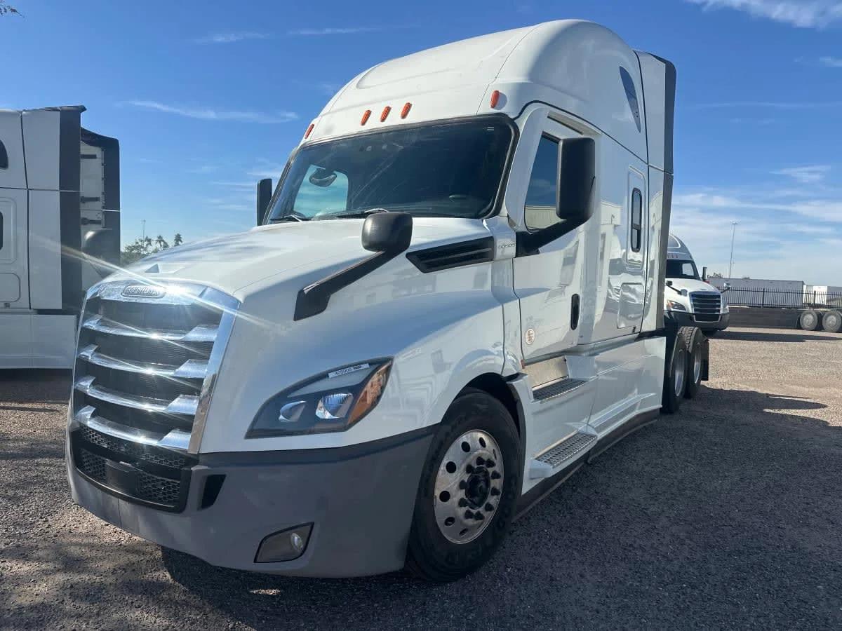 2023 Freightliner Cascadia