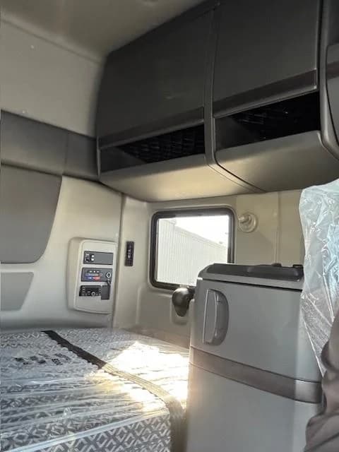 2026 International LT in Lima, OH — photo 10