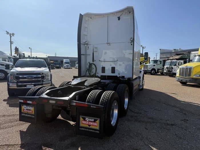 2021 Peterbilt 579 in Dallas, TX — photo 28