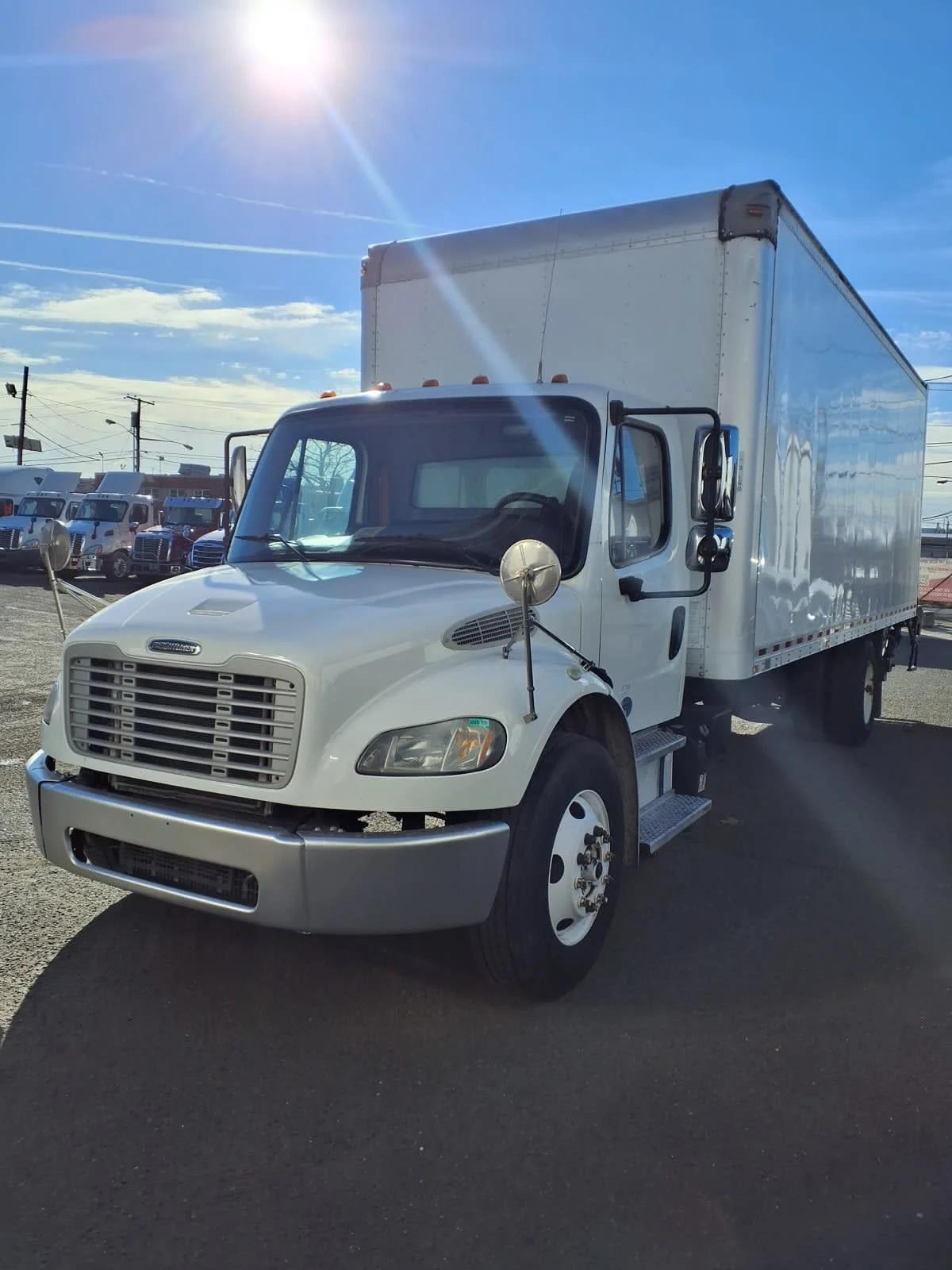 2017 Freightliner M2 106