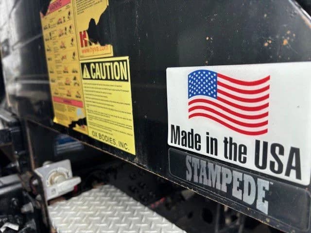 2022 Volvo VHD 300 in Indianapolis, IN — photo 11