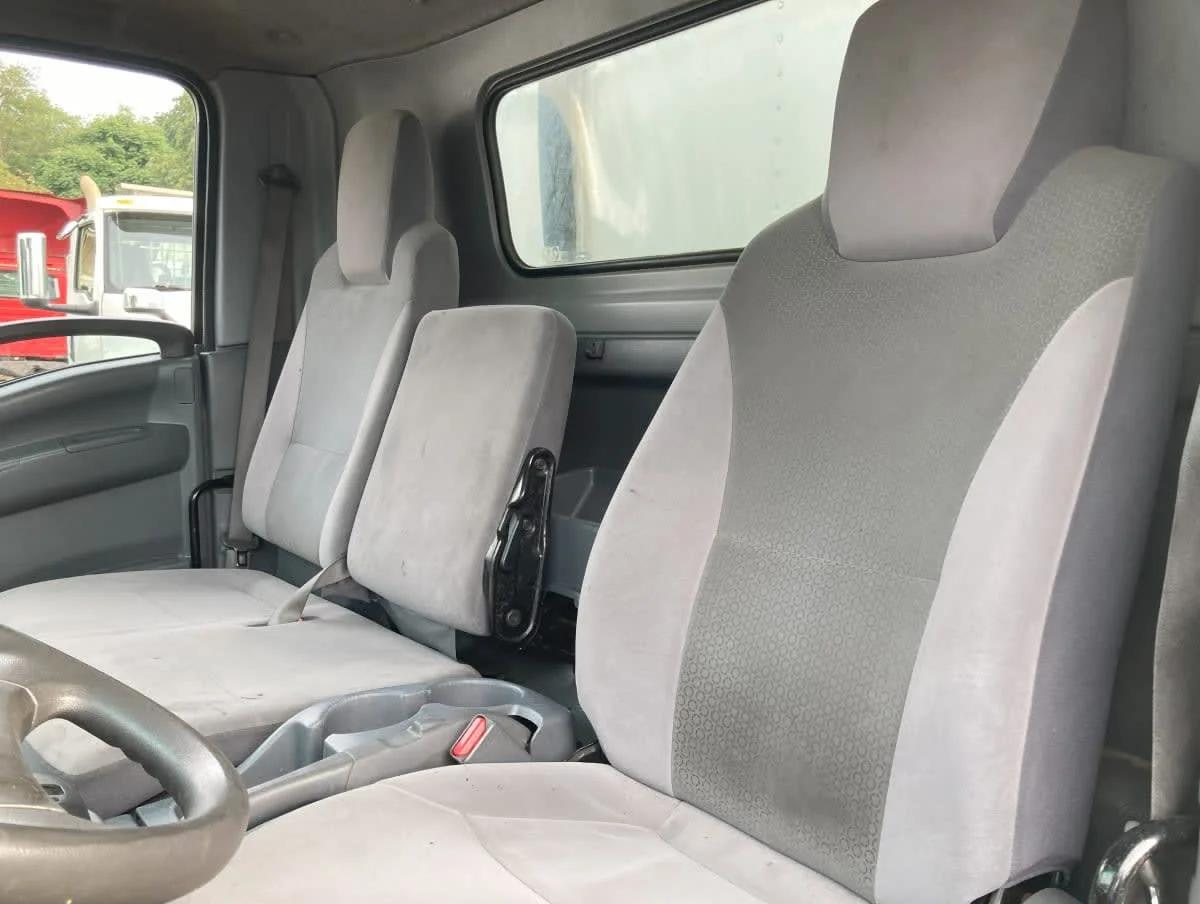 2019 Isuzu NRR in Springfield, MA — photo 9