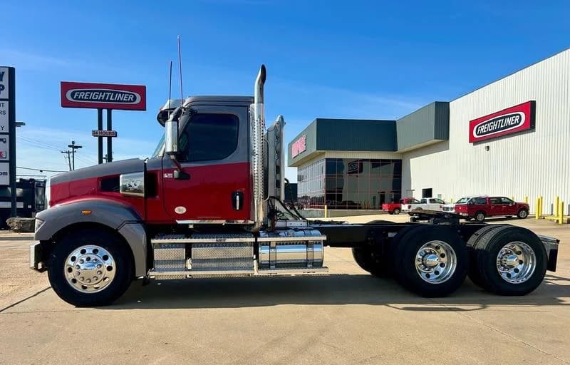 2022 Western Star 4900 in Jackson — photo 2