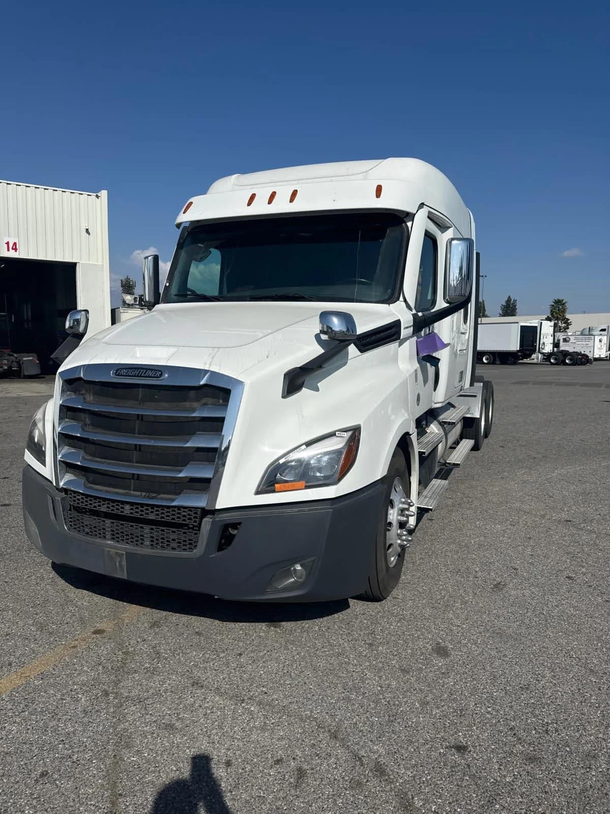 2020 Freightliner Cascadia