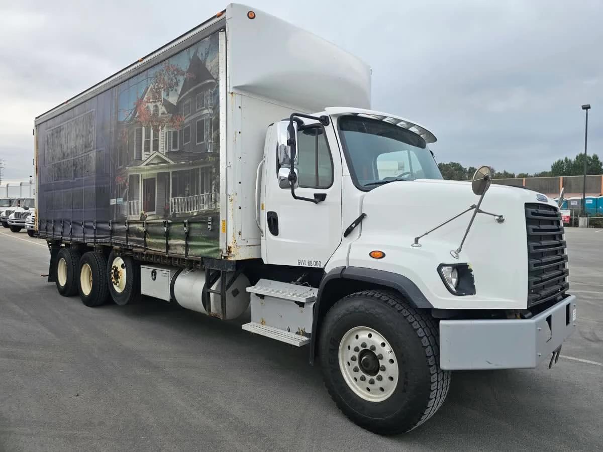 2015 Freightliner 108SD in Tacoma, WA — photo 3
