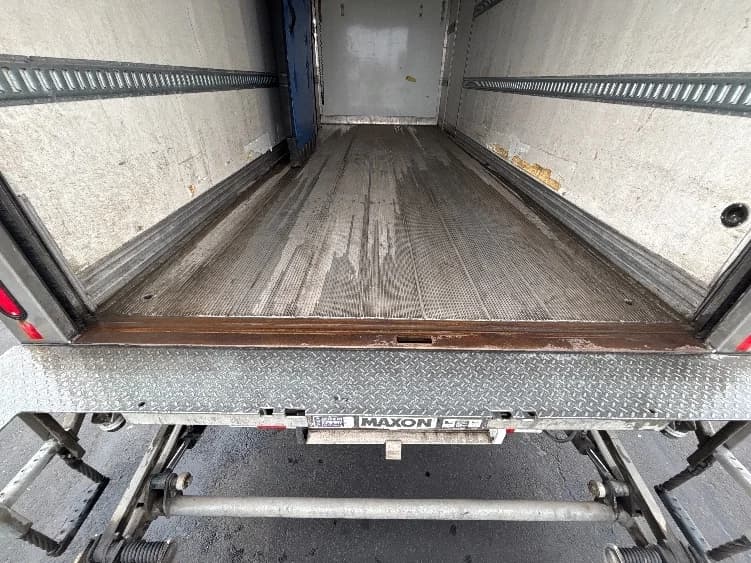 2021 Freightliner M2 106 in Denver, CO — photo 10