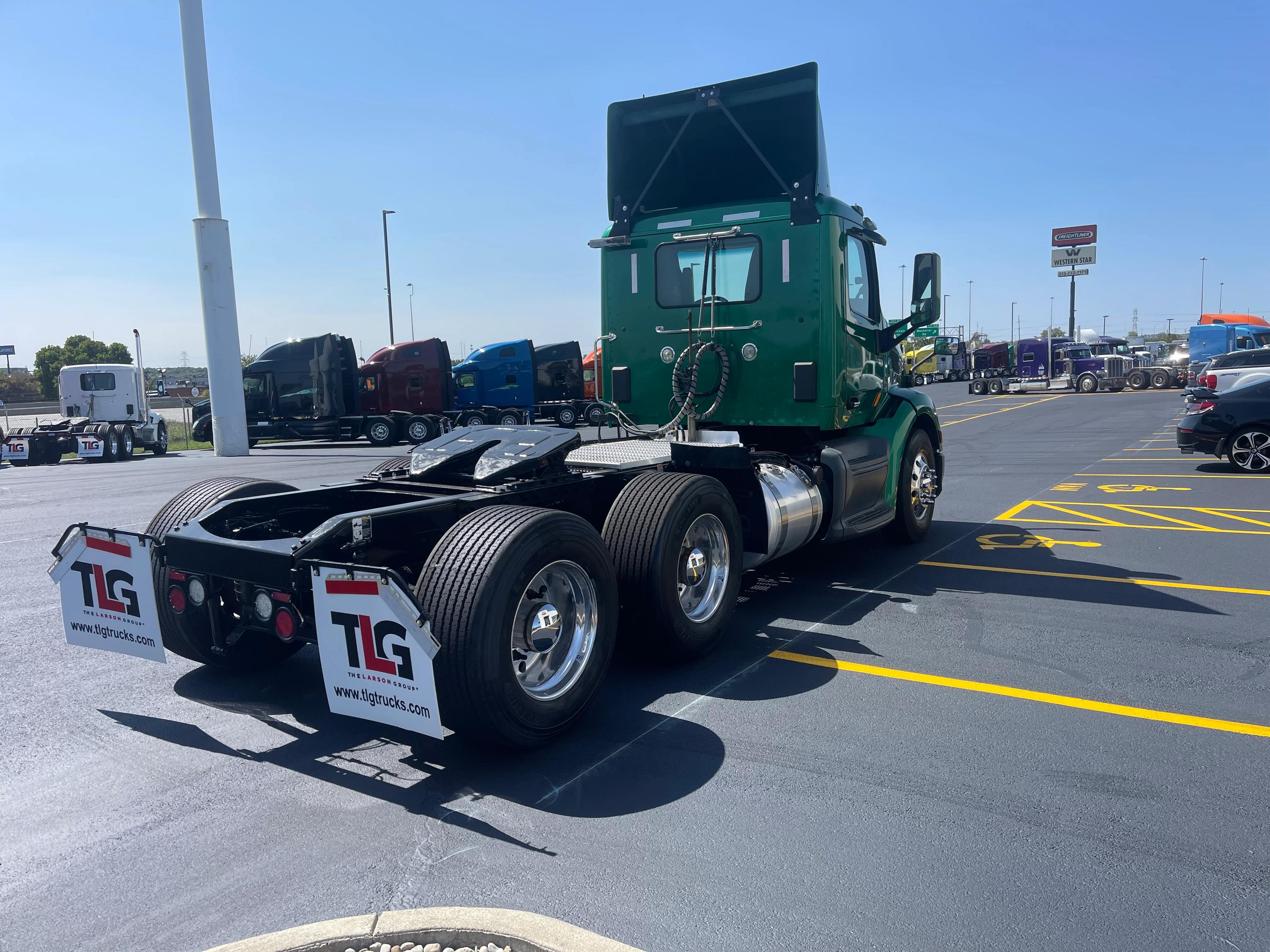 2020 Peterbilt 579 in Dayton, OH — photo 5