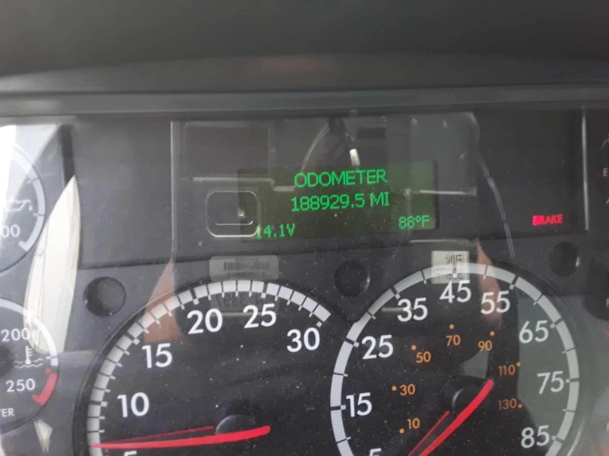 2019 Freightliner M2 106 in Montebello, CA — photo 10