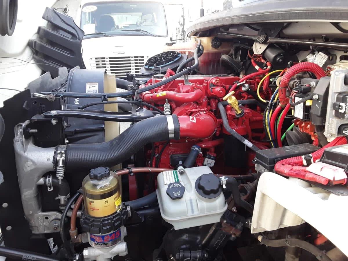2019 Freightliner M2 106 in Montebello, CA — photo 9