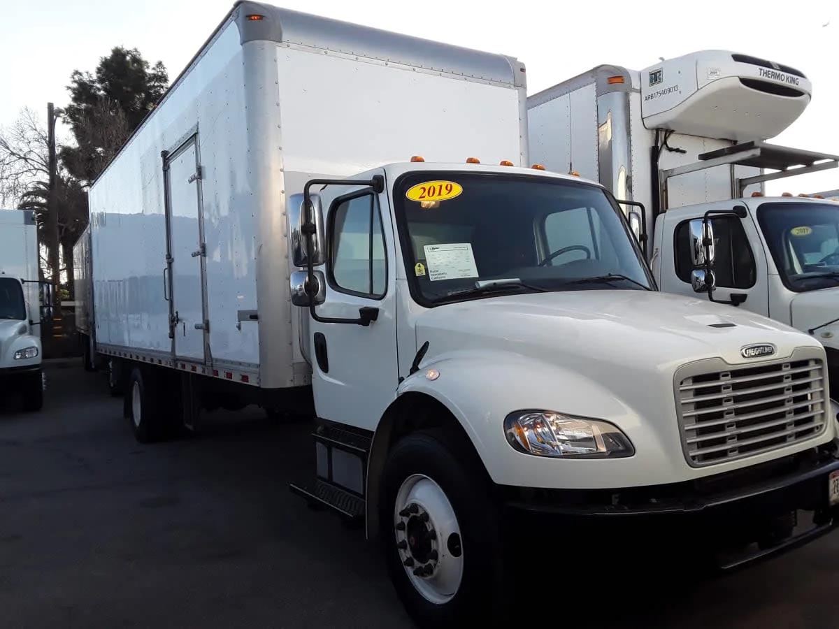2019 Freightliner M2 106 in Montebello, CA — photo 3