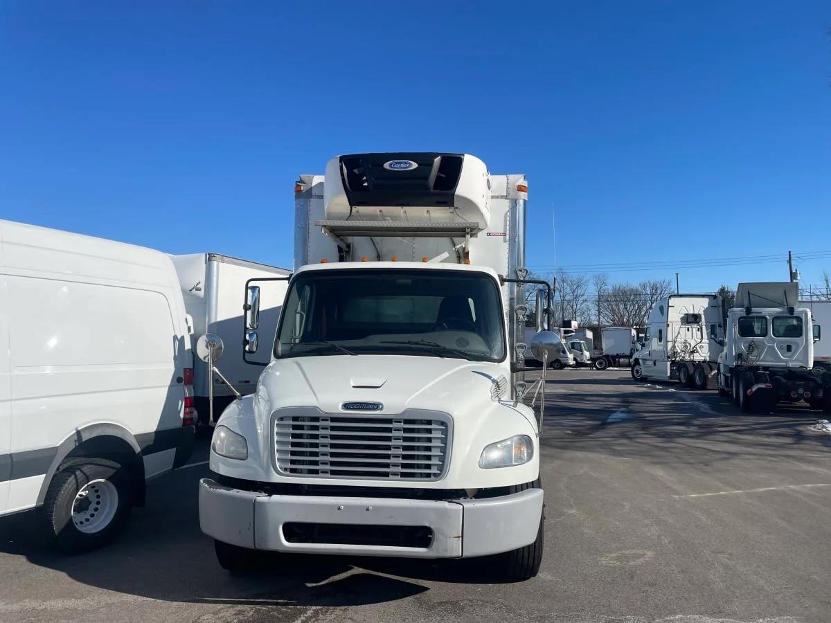 2019 Freightliner M2 106 in Beltsville, MD — photo 2
