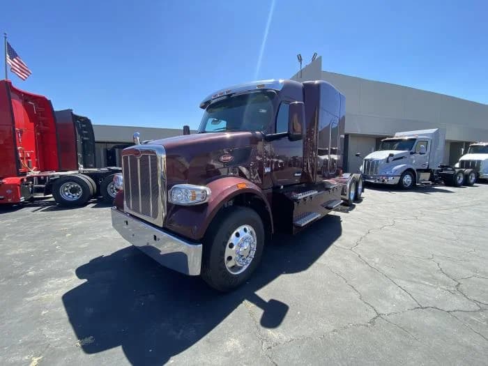 2024 Peterbilt 567 in Los Angeles, CA — photo 2