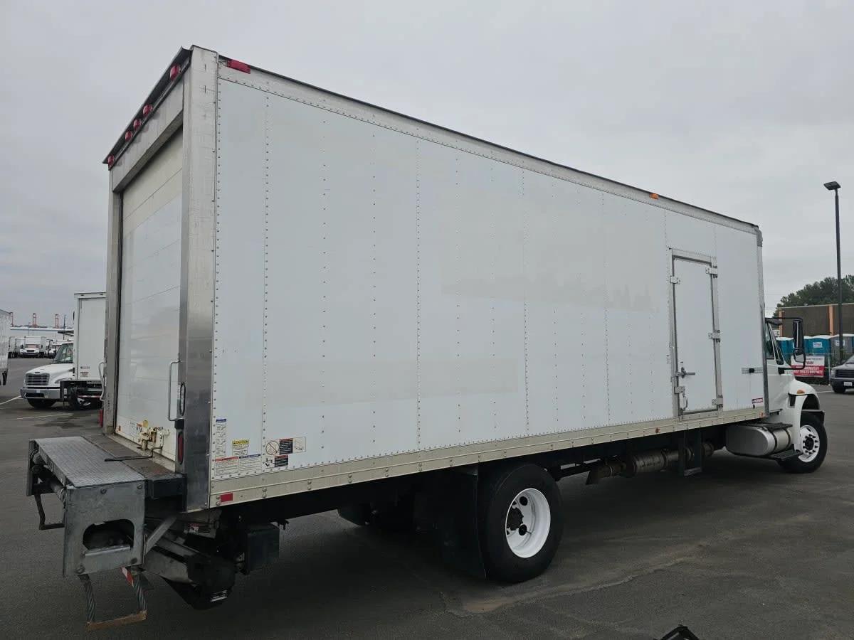 2015 International 4300 in Tacoma, WA — photo 4