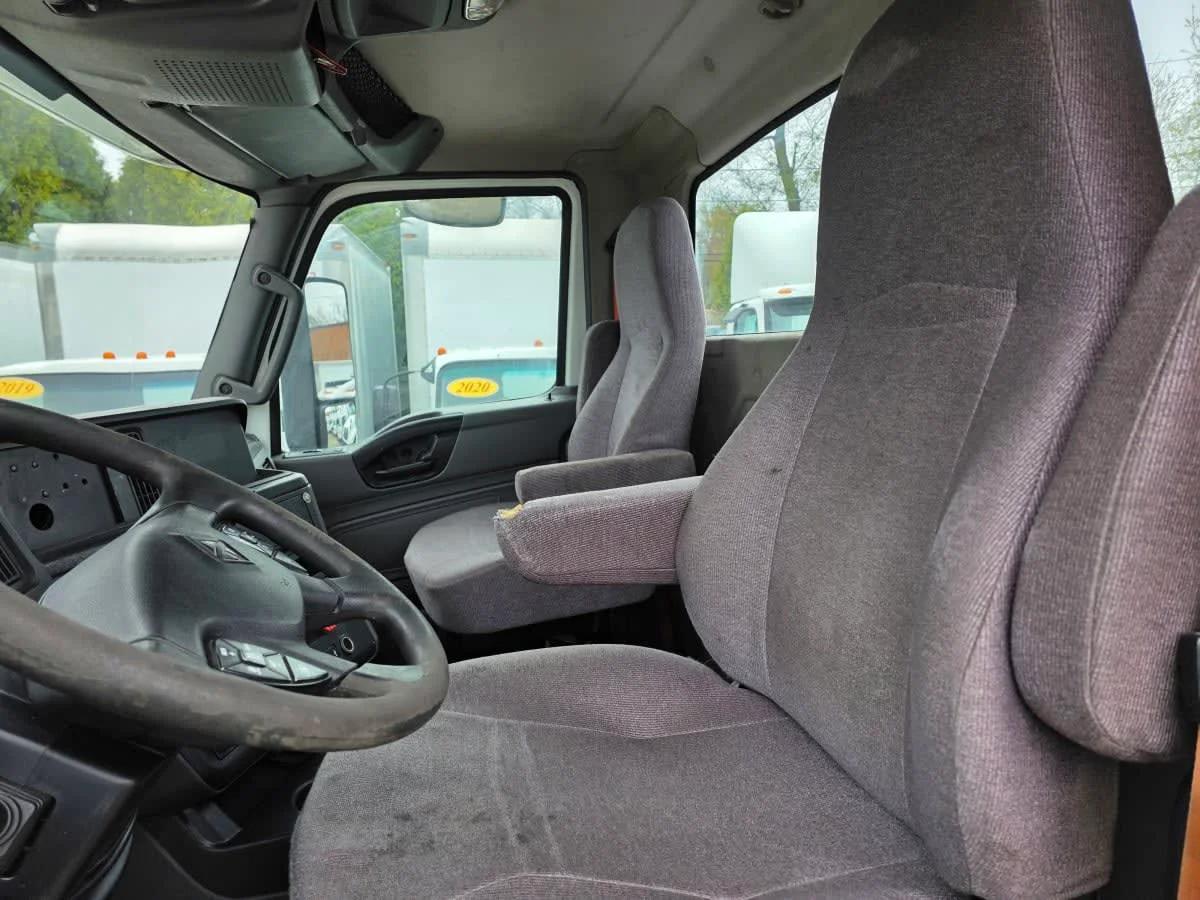 2019 International LT in Bensalem, PA — photo 7