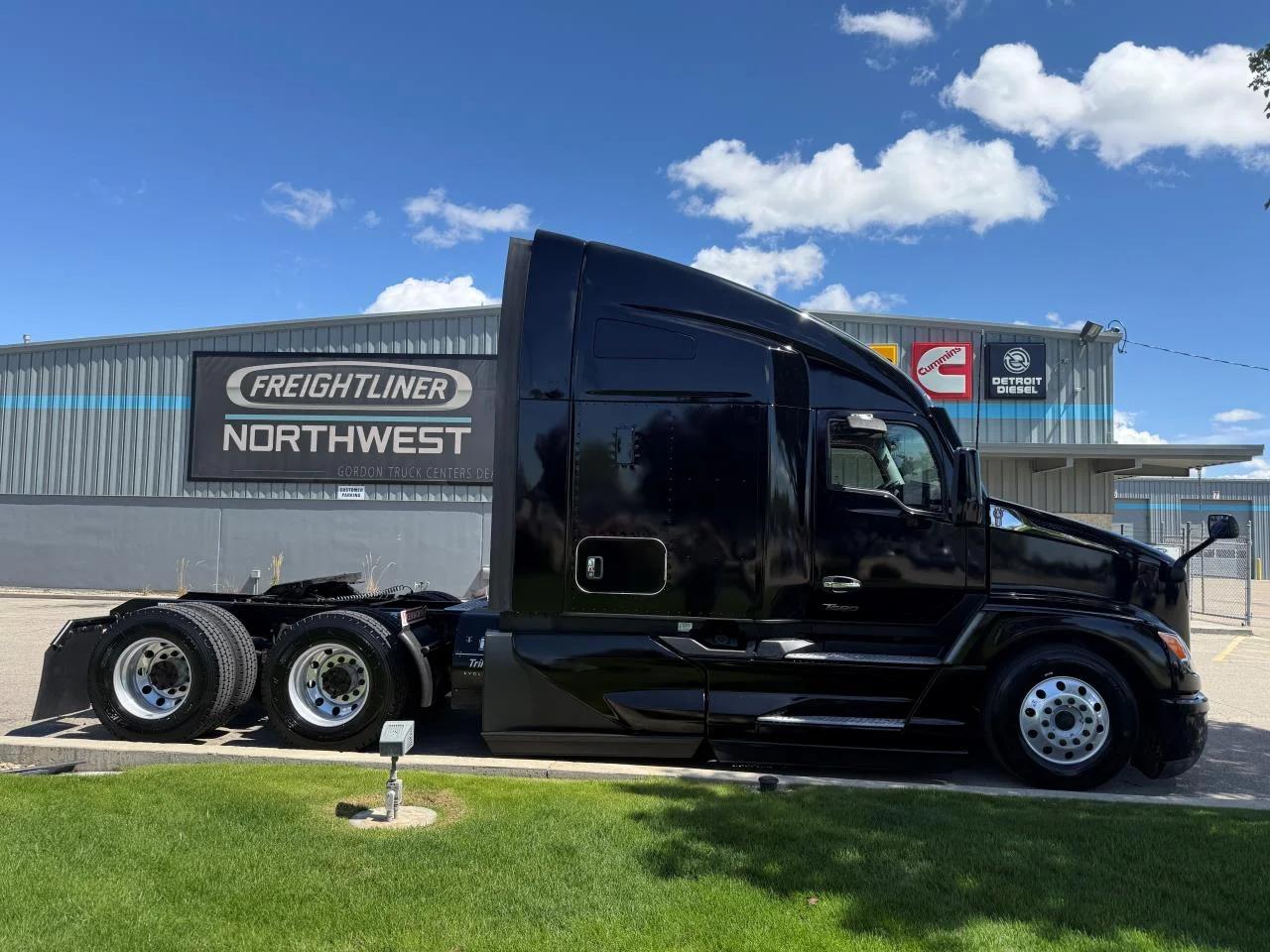 2023 Kenworth T680 in Nampa, ID — photo 5
