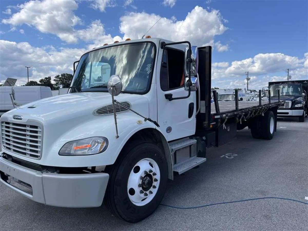 2019 Freightliner M2 106