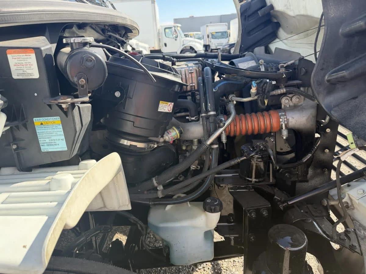 2019 Freightliner M2 106 in Phoenix, AZ — photo 12