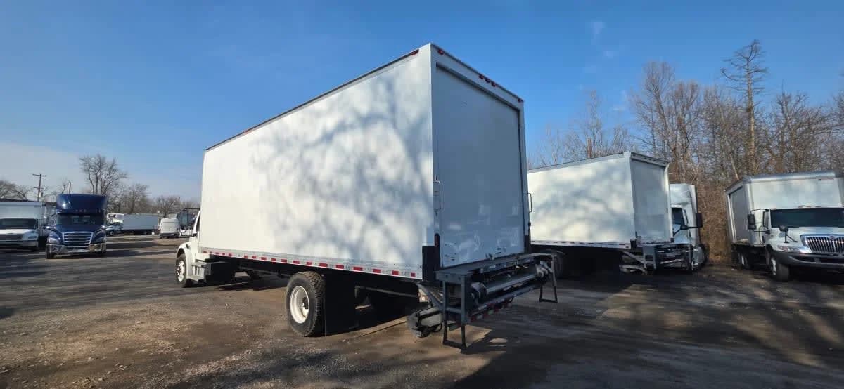 2018 Freightliner M2 106 in Bensalem, PA — photo 6
