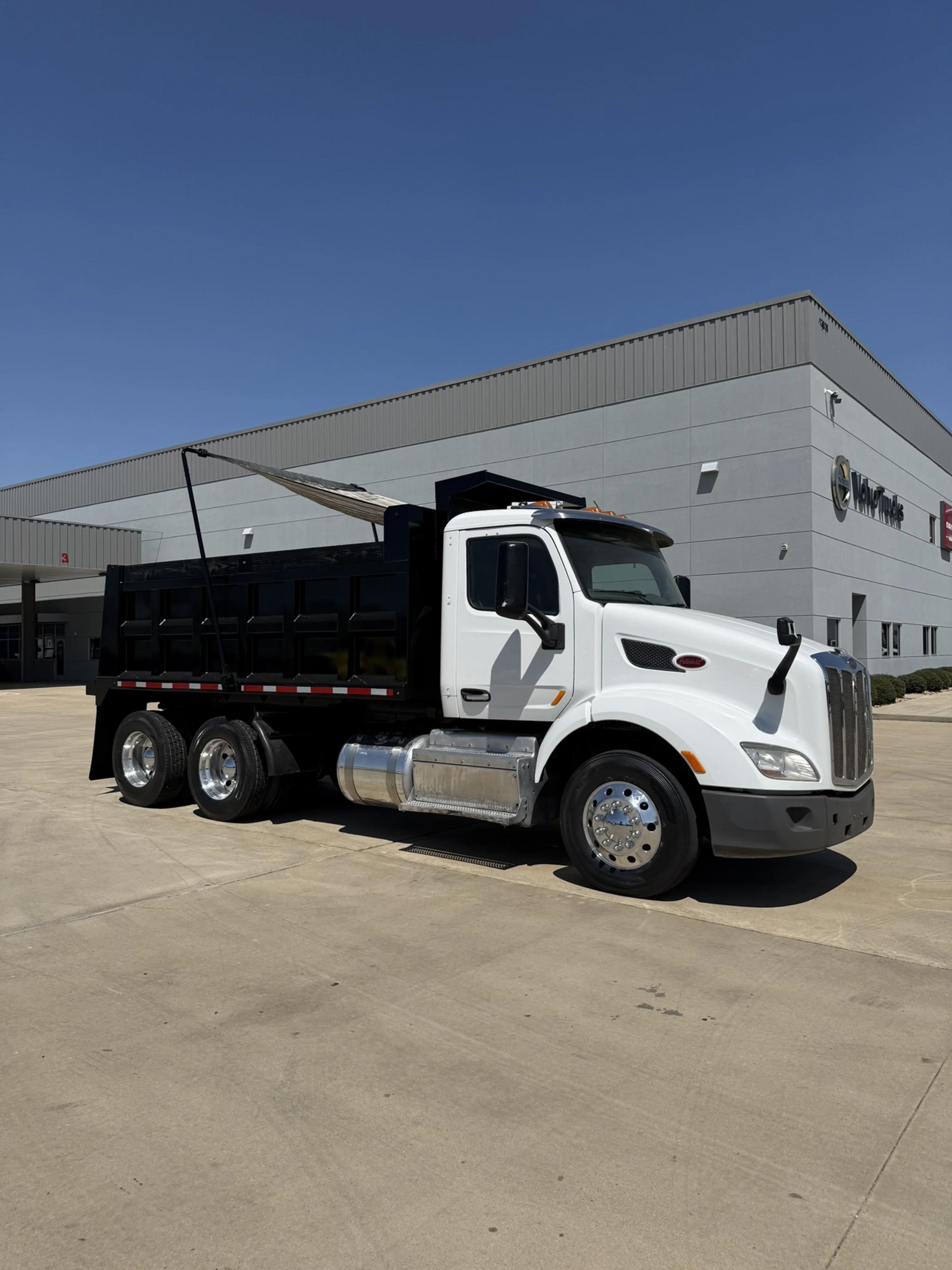 2017 Peterbilt 579 in HOUSTON, TX — photo 16