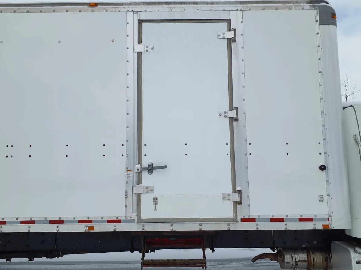 2018 Freightliner M2 106 in Wayland, MI — photo 14