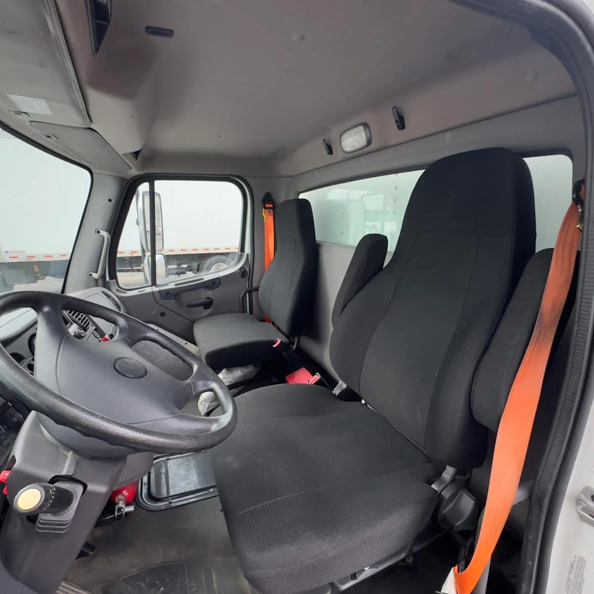 2020 Freightliner M2 106 in Syracuse, NY — photo 7