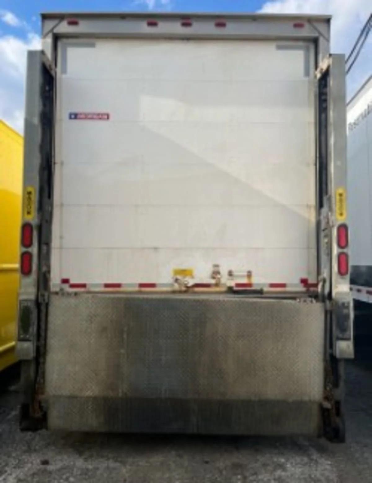 2018 Freightliner M2 106 in Newark, NJ — photo 4