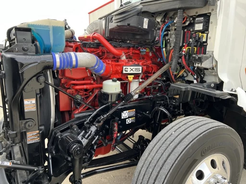 2021 Peterbilt 579 in Springfield, MO — photo 8