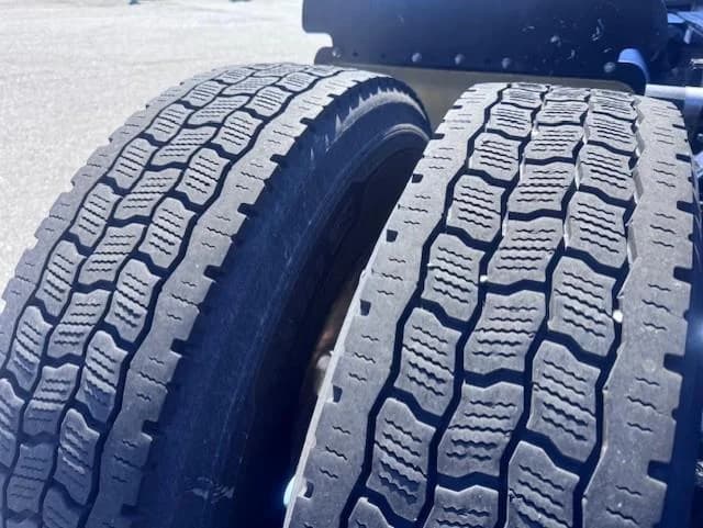 2019 Freightliner Cascadia — photo 14