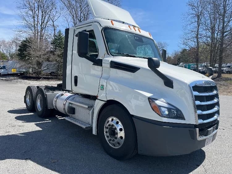 2021 Freightliner Cascadia in Franklin, MA