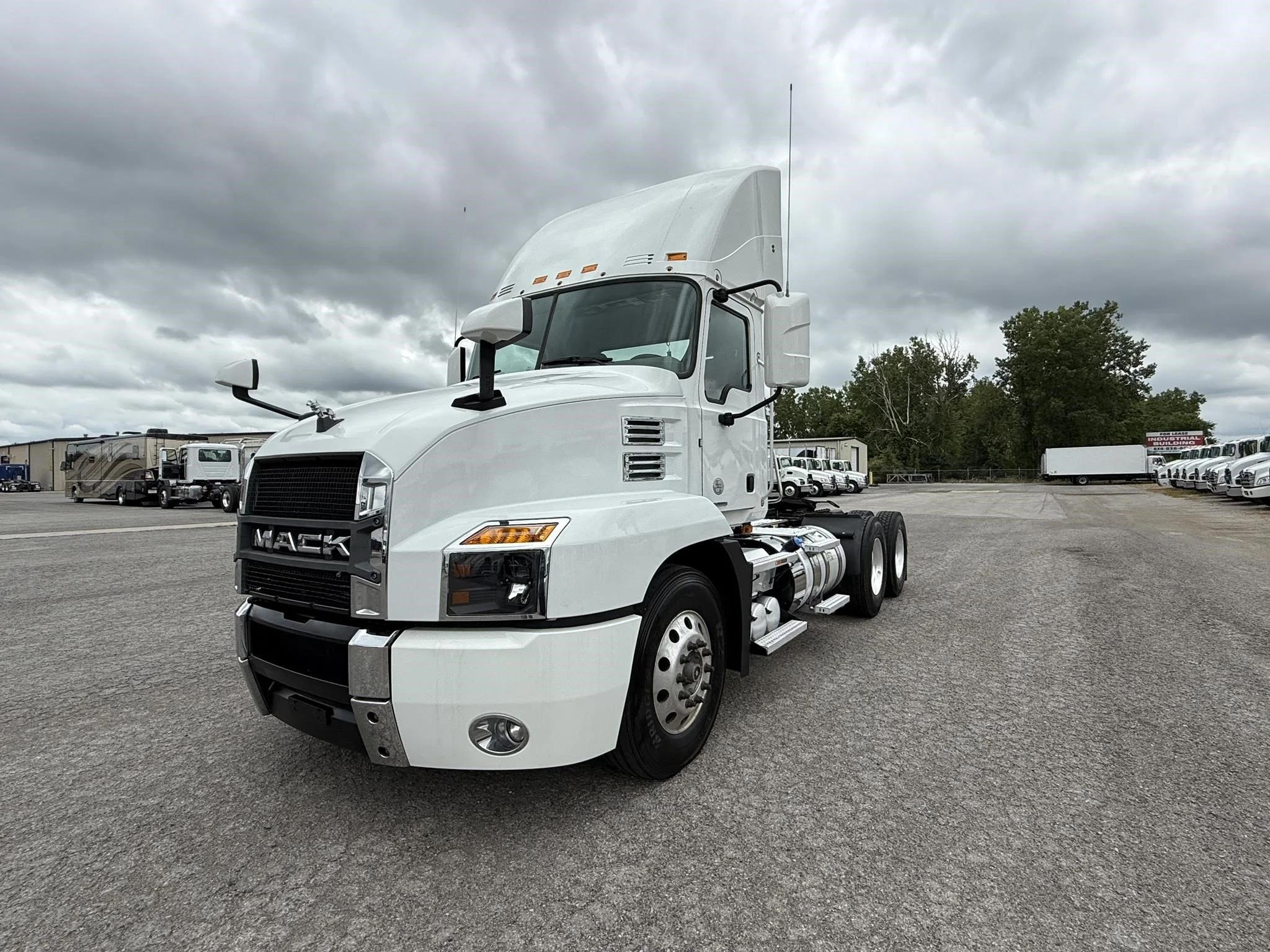 2020 Mack Anthem in Findlay, OH — photo 2