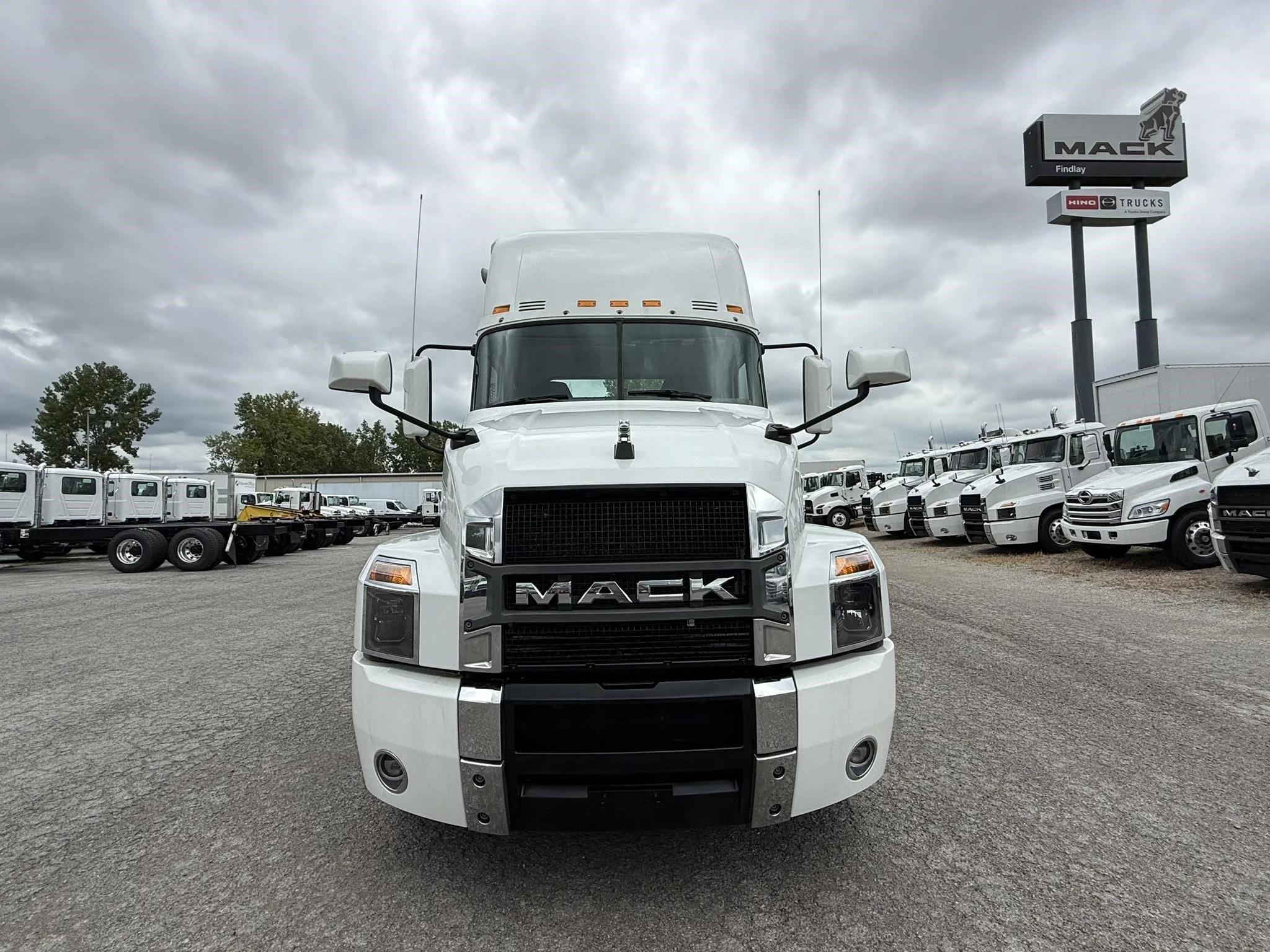 2020 Mack Anthem in Findlay, OH — photo 3