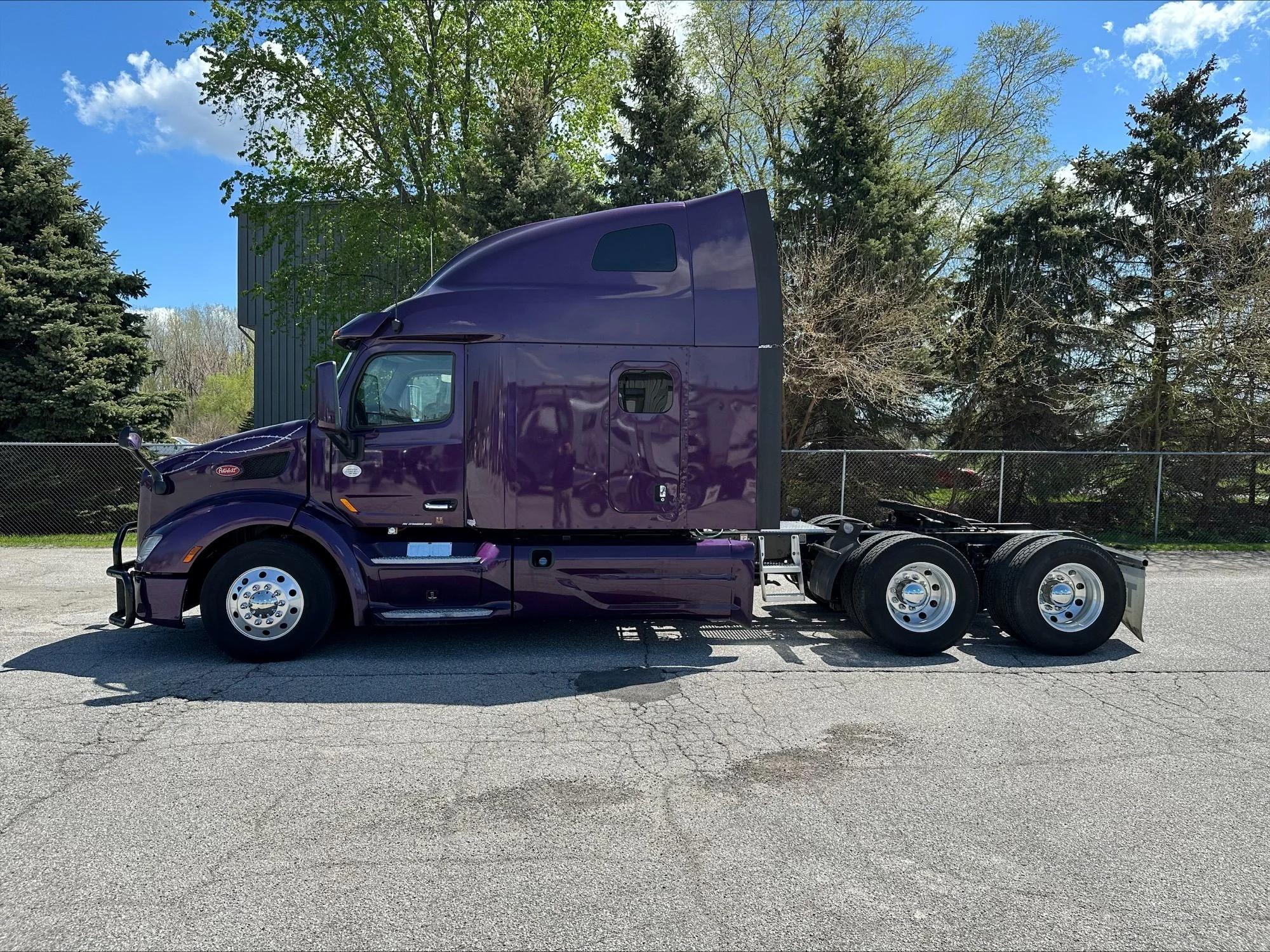 2021 Peterbilt 579 in O'Fallon, MO — photo 5