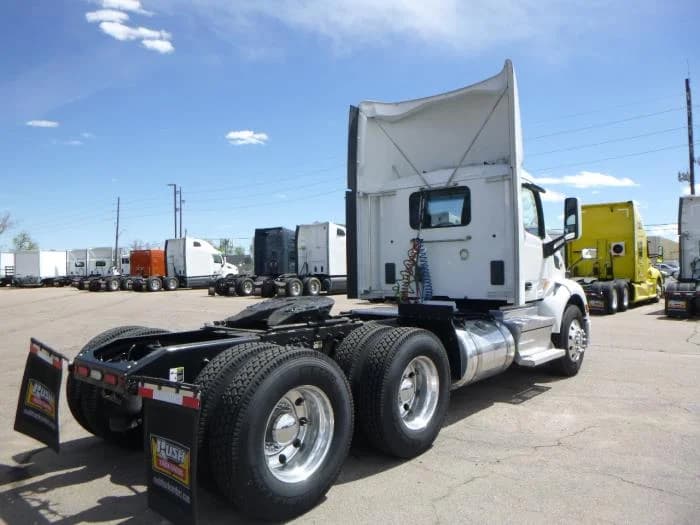 2020 Peterbilt 579 — photo 6