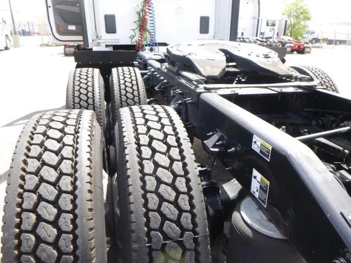 2020 Peterbilt 579 — photo 23