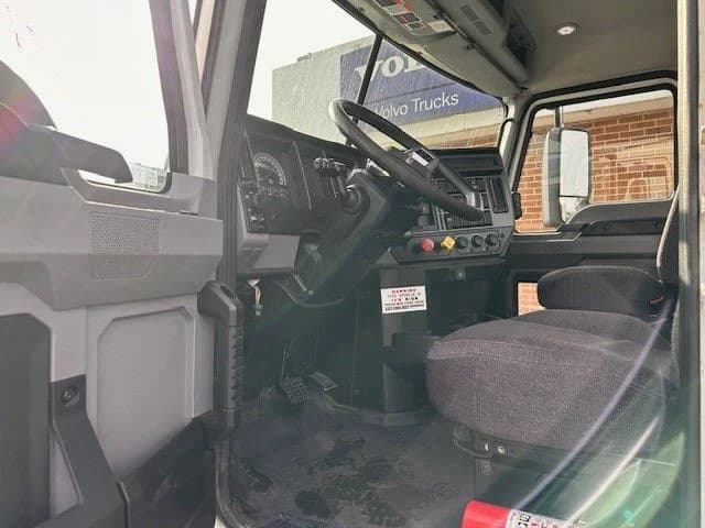 2020 Mack Anthem in London, OH — photo 4