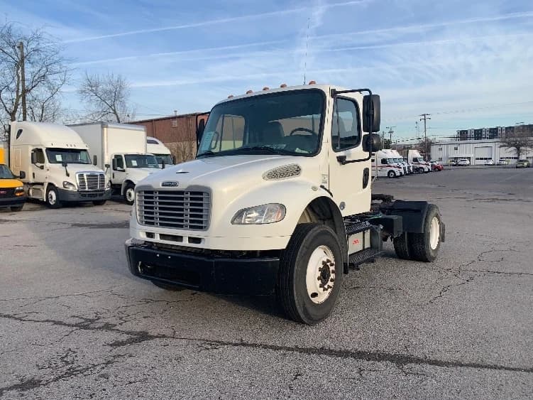 2017 Freightliner M2 106 in Nashville (Mount Juliet), TN — photo 3