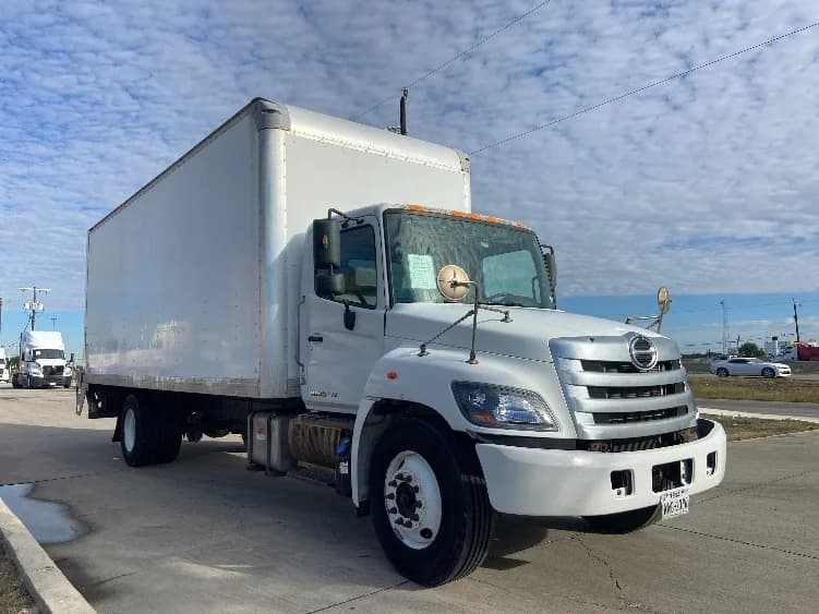 2019 Hino 268 in San Antonio, TX