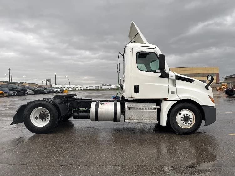 2022 Freightliner Cascadia in Salt Lake City, UT — photo 8