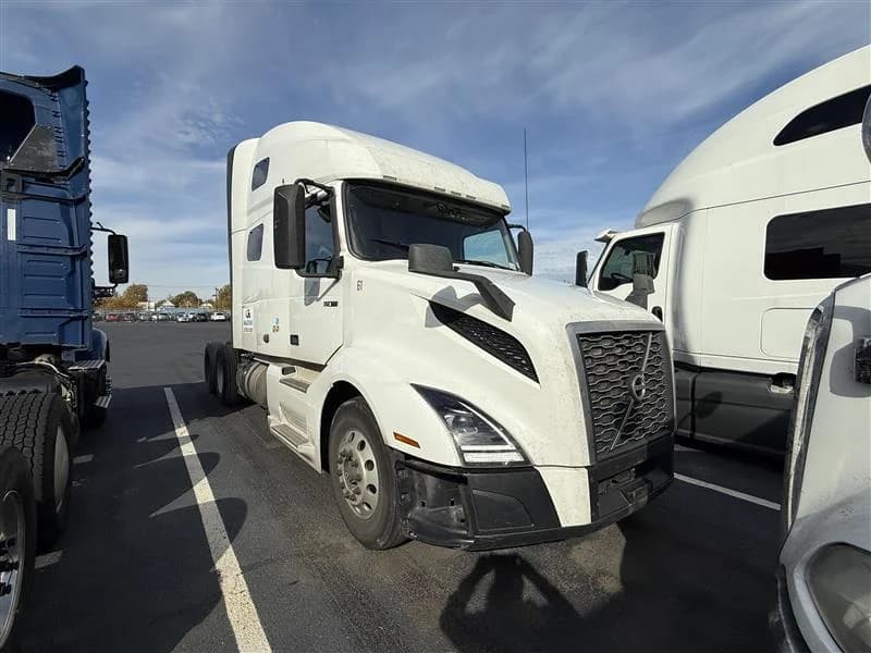 2019 Volvo VNL 760 in Elizabeth, NJ