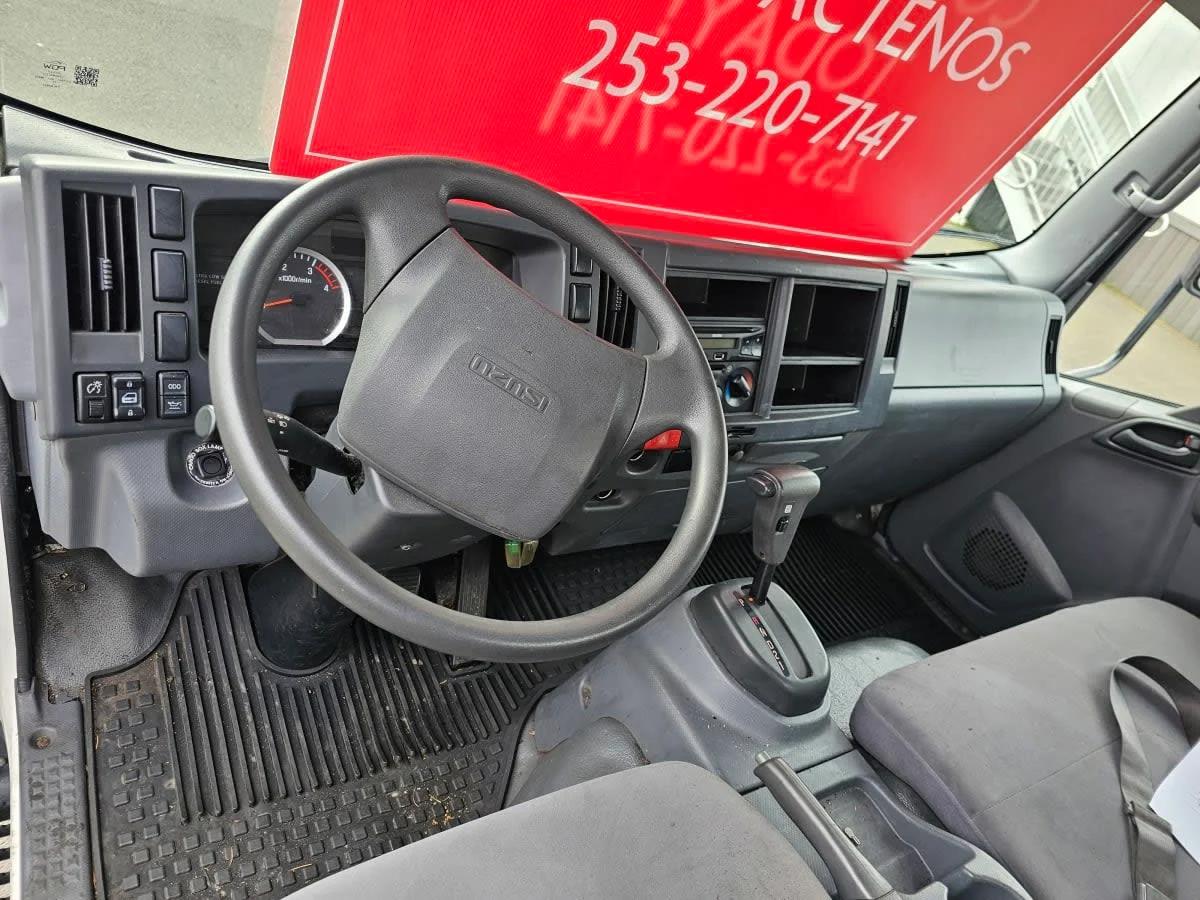 2016 Isuzu NRR in Tacoma, WA — photo 7