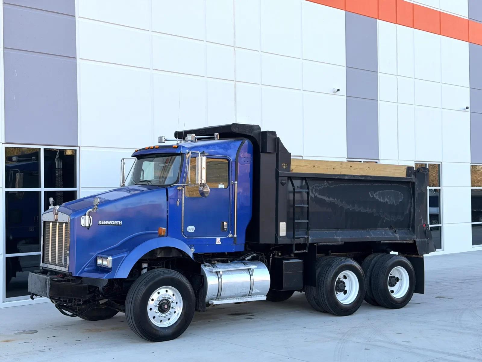 2011 Kenworth T800 in Greer, SC — photo 3