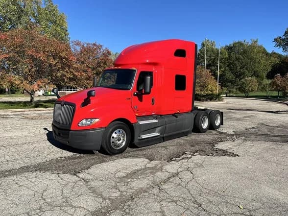2022 International LT