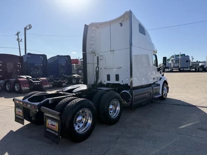 2021 Peterbilt 579 in Dallas, TX — photo 33