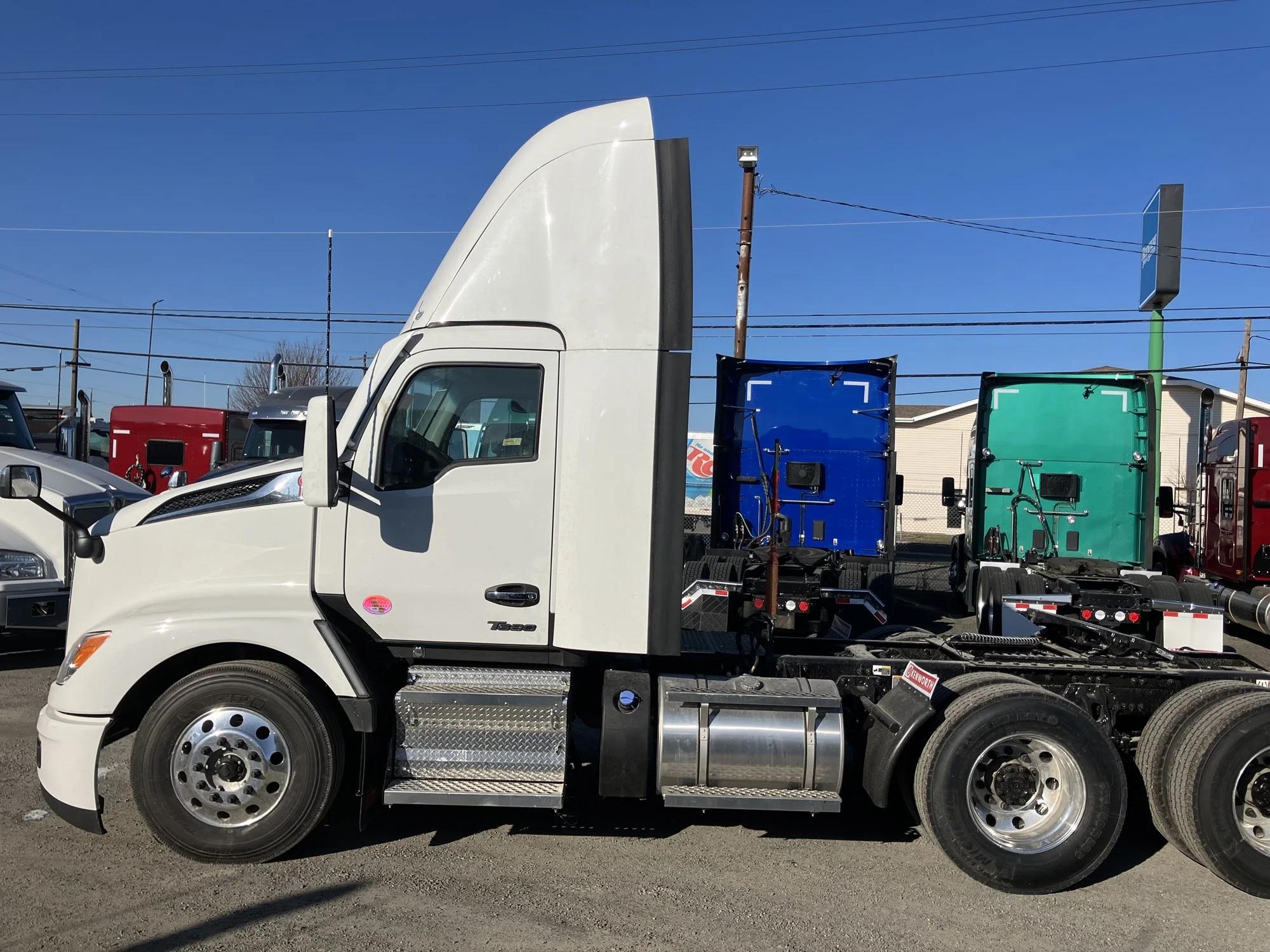 2025 Kenworth T680 in Spokane, WA, WA — photo 3