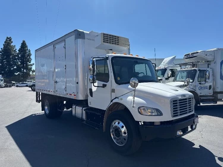 2019 Freightliner M2 106
