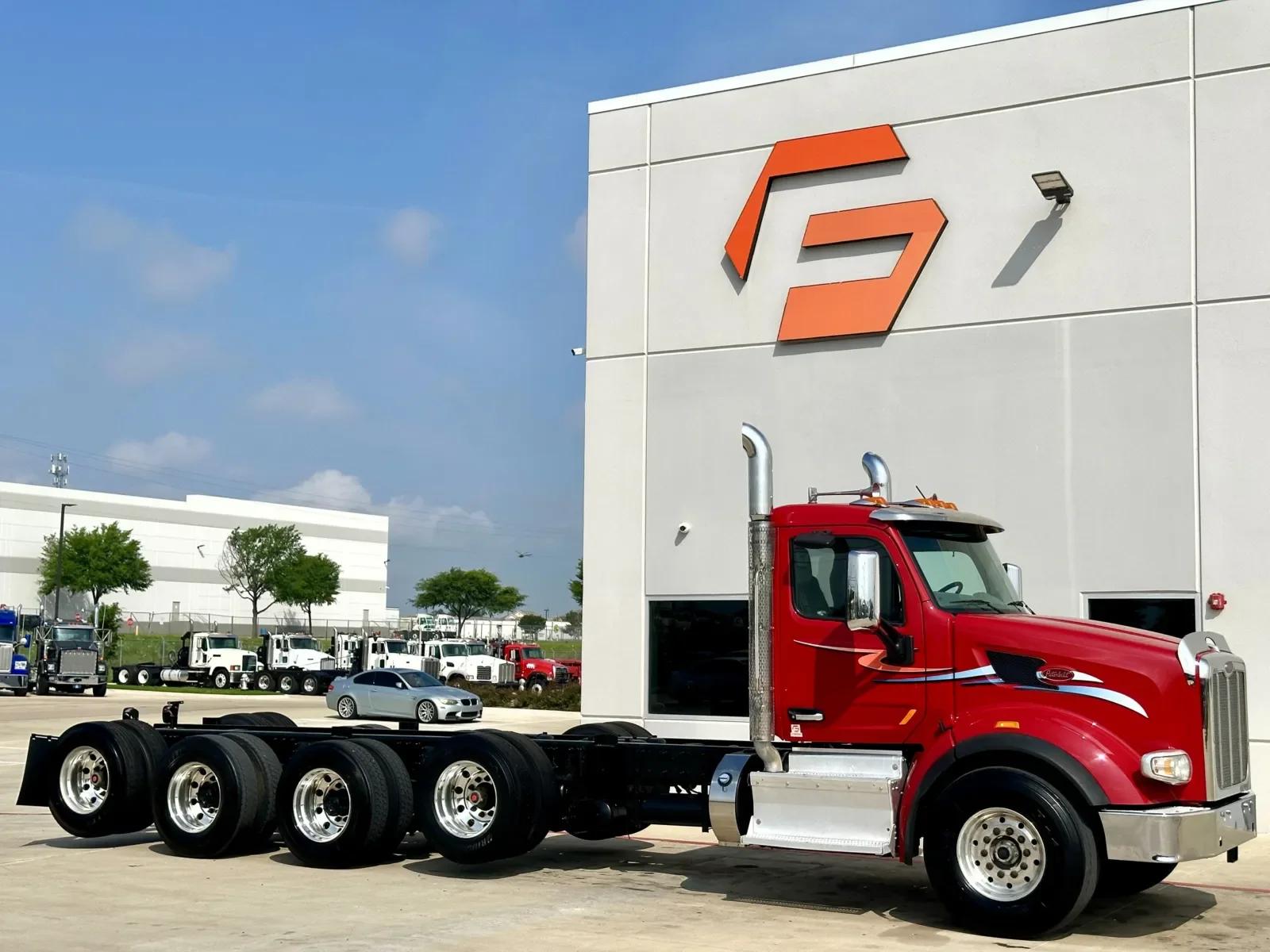 2017 Peterbilt 567