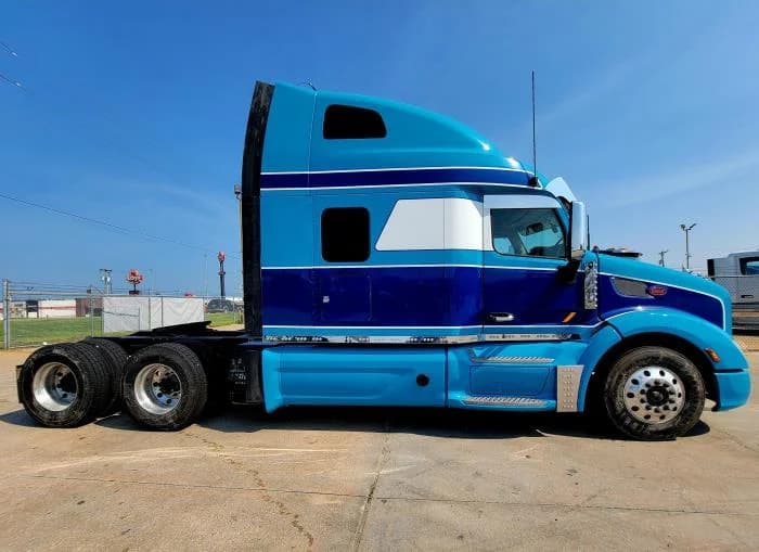 2020 Peterbilt 579 in Tulsa, OK — photo 10
