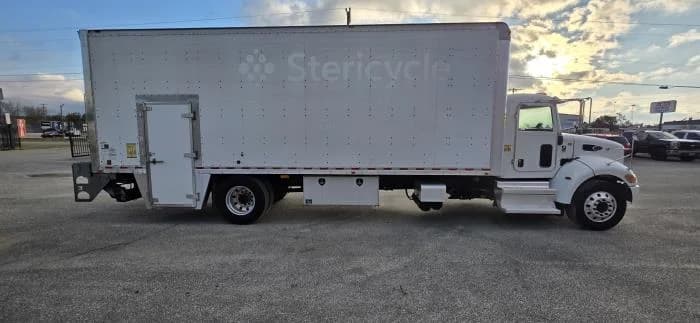 2020 Peterbilt 337 in Jacksonville, FL — photo 7
