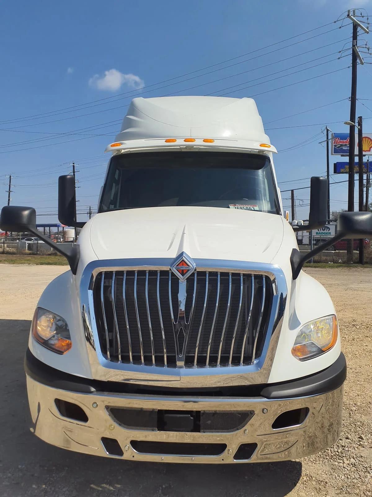 2020 International LT in Converse, TX — photo 2