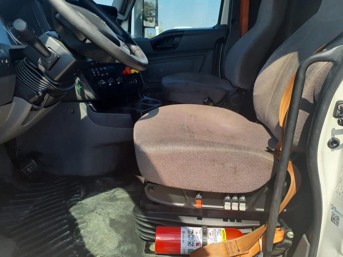 2020 International LT in Converse, TX — photo 11